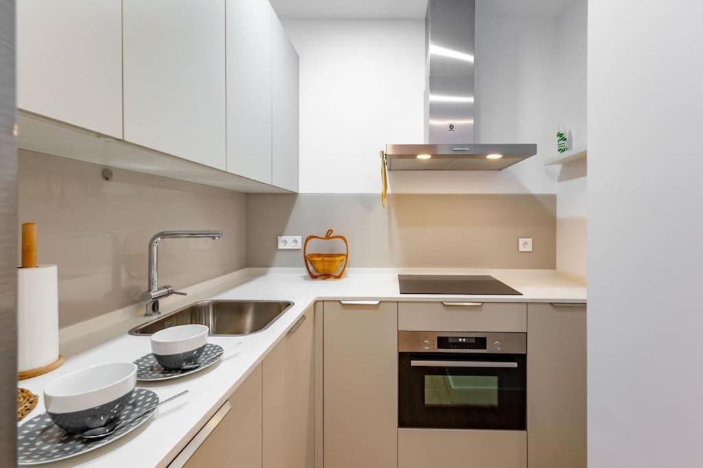 Nuevo Apartamento Clanset, Junto A Palacio Congresos * Séville